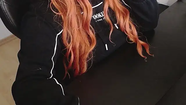 sweetvixen01's cam snapshot