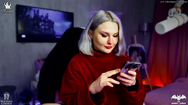 Wounded_Goddess_'s cam snapshot