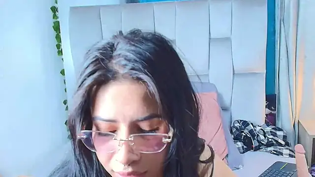 amy_swann's cam snapshot