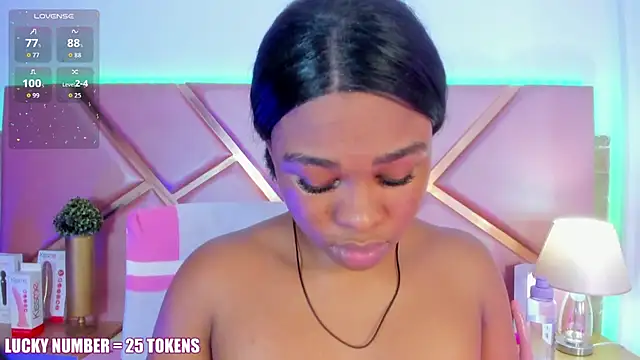 SophieSinclair's cam snapshot