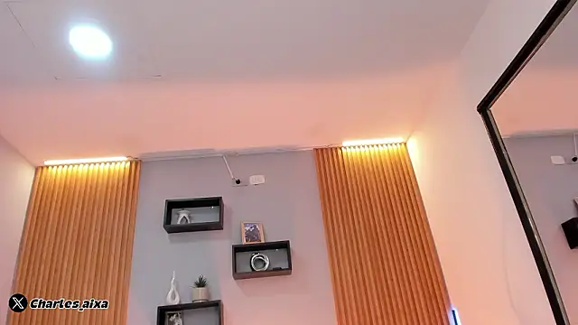 Aixaa_charles's cam snapshot