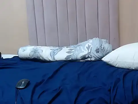 ThickDiva99's cam snapshot