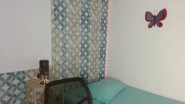 Emilybateee's cam snapshot