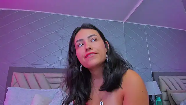 ViolettRouse's cam snapshot