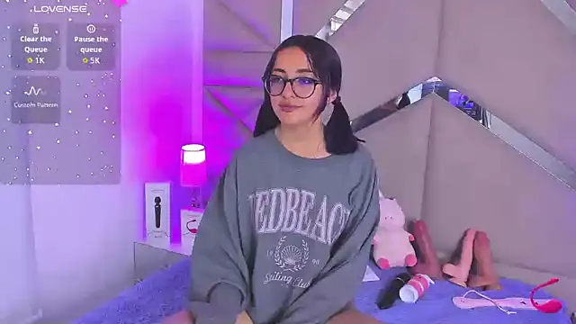 Dreammy_Kitty live sex cam