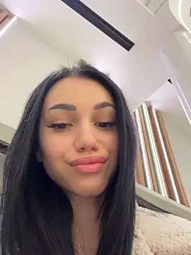 ilariea_girl's cam snapshot