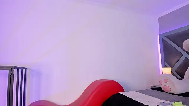 AmberiniHoffman live sex cam