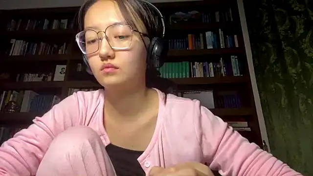 LinaClous's cam snapshot