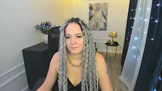 SamanthaReider's cam snapshot