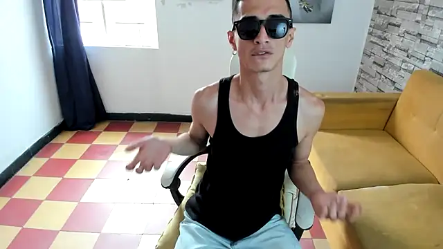 felipe_colinss's cam snapshot