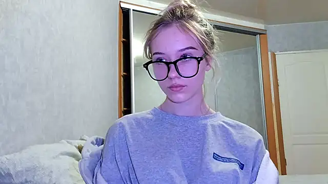 GlidedFill's cam snapshot