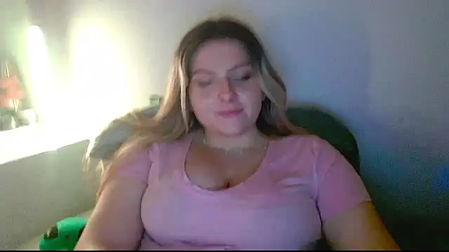 BritneySensual's cam snapshot