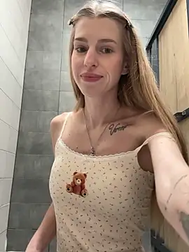 kira_mia's cam snapshot