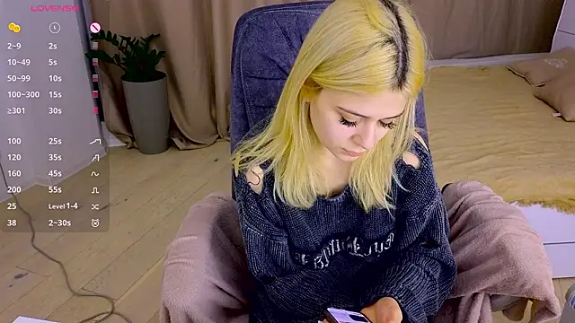 ApheliaStar's cam snapshot