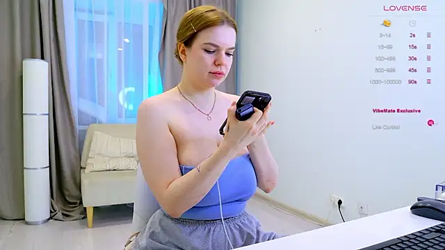 lovly_bambi live sex cam