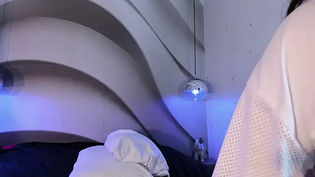 YaraShine's cam snapshot