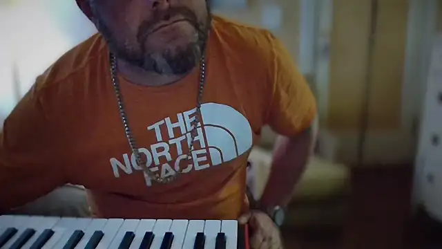 Thickirishcock850 live sex cam