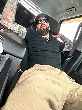 Beardedtattood live sex cam