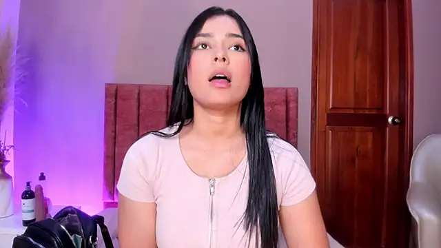 GahiaBelucci's cam snapshot