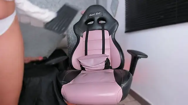 ah_mara_'s cam snapshot