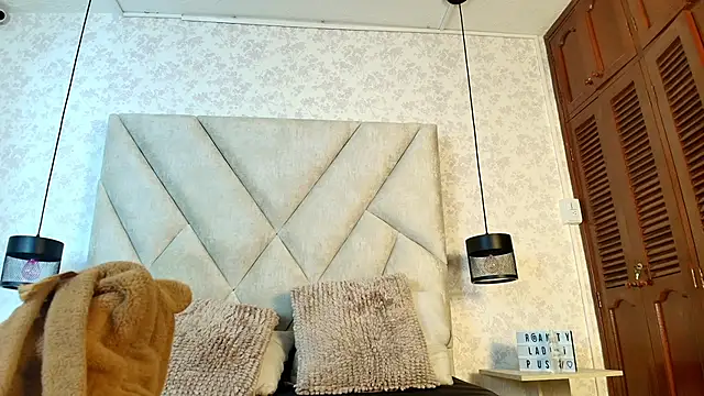 AmbarRaj's cam snapshot