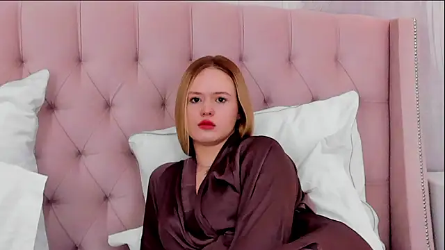 StellaFlora's cam snapshot