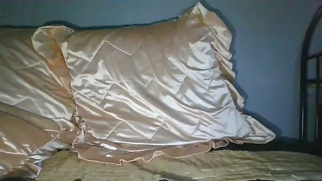 Nykho17 live sex cam