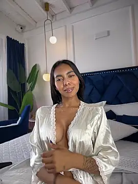 LuckyGoddessXXX's cam snapshot