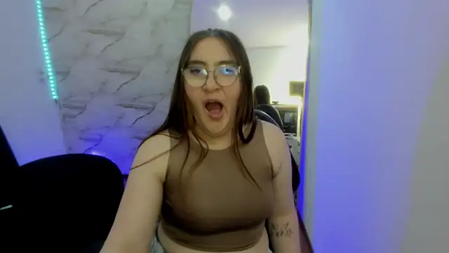 conniejames_m live sex cam