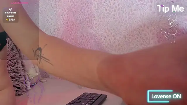 SHARONBLAKE2's cam snapshot