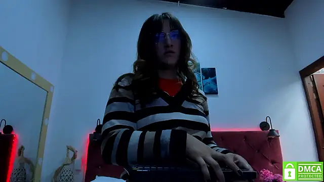 Ruth_harvey_'s cam snapshot