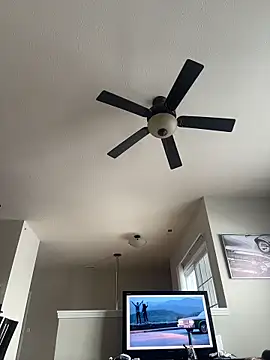 AllesandraLove's cam snapshot