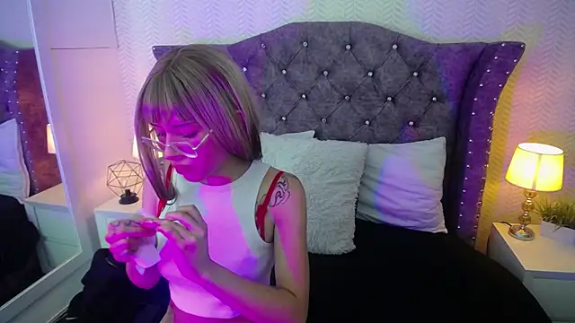 NatsumeZivic's cam snapshot