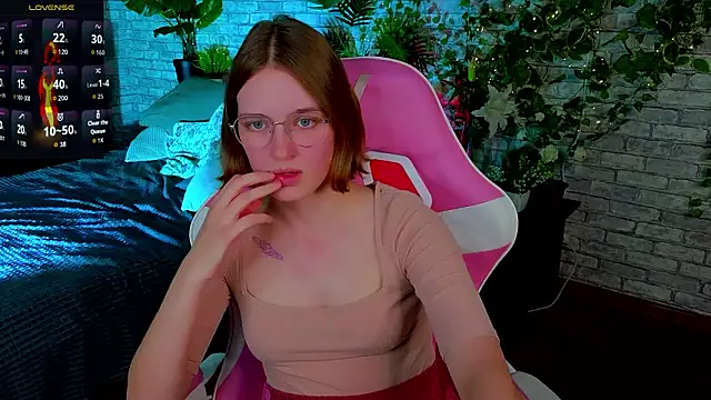 Mia_Mooore's cam snapshot