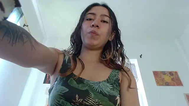 Maam_Ine's cam snapshot