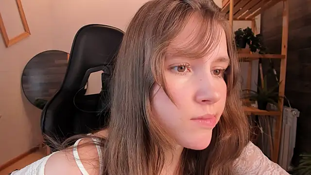 MaryannSoftt's cam snapshot