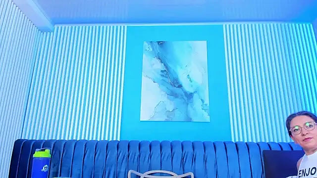 dahianeconnor's cam snapshot