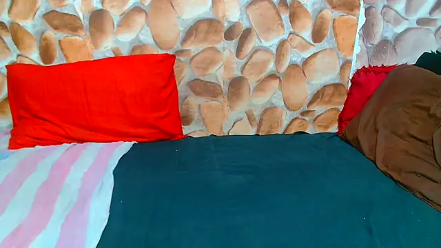 AfricanBigAssxx98's cam snapshot