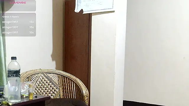 Gre3k_god's cam snapshot