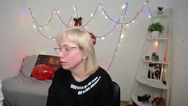 LaurenWishy's cam snapshot