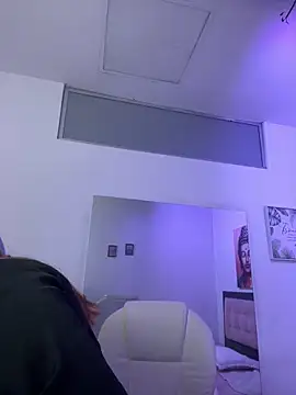 kattee_adams's cam snapshot