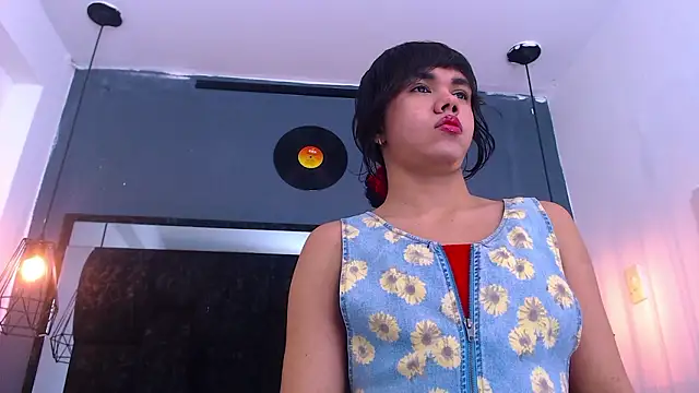 AndreaGil_ live sex cam