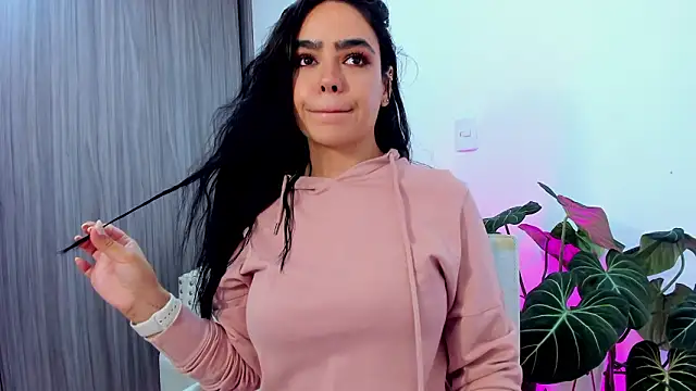 Sara_Leblanc's cam snapshot