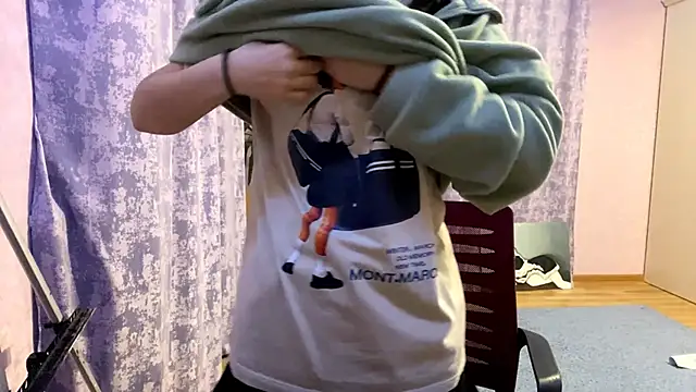 SaintMari's cam snapshot