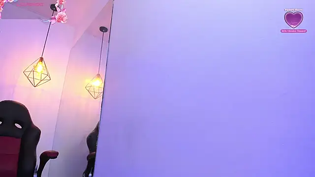 april_jones05's cam snapshot