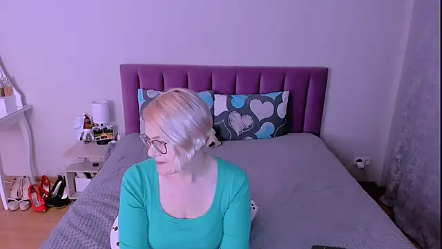 sabrinamacmarren's cam snapshot