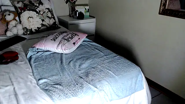 FitSelina66's cam snapshot