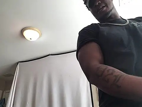 KeYBuMp323 live sex cam