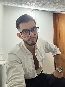 Milosky000 live sex cam