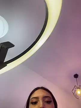 Molly_Bms_'s cam snapshot